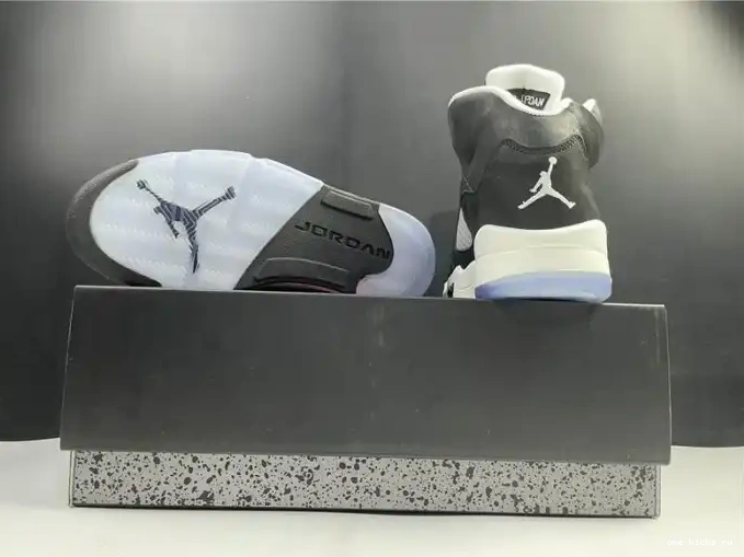 Rep Onekick JORDAN AIR OREO 5 CT4838-011 0405